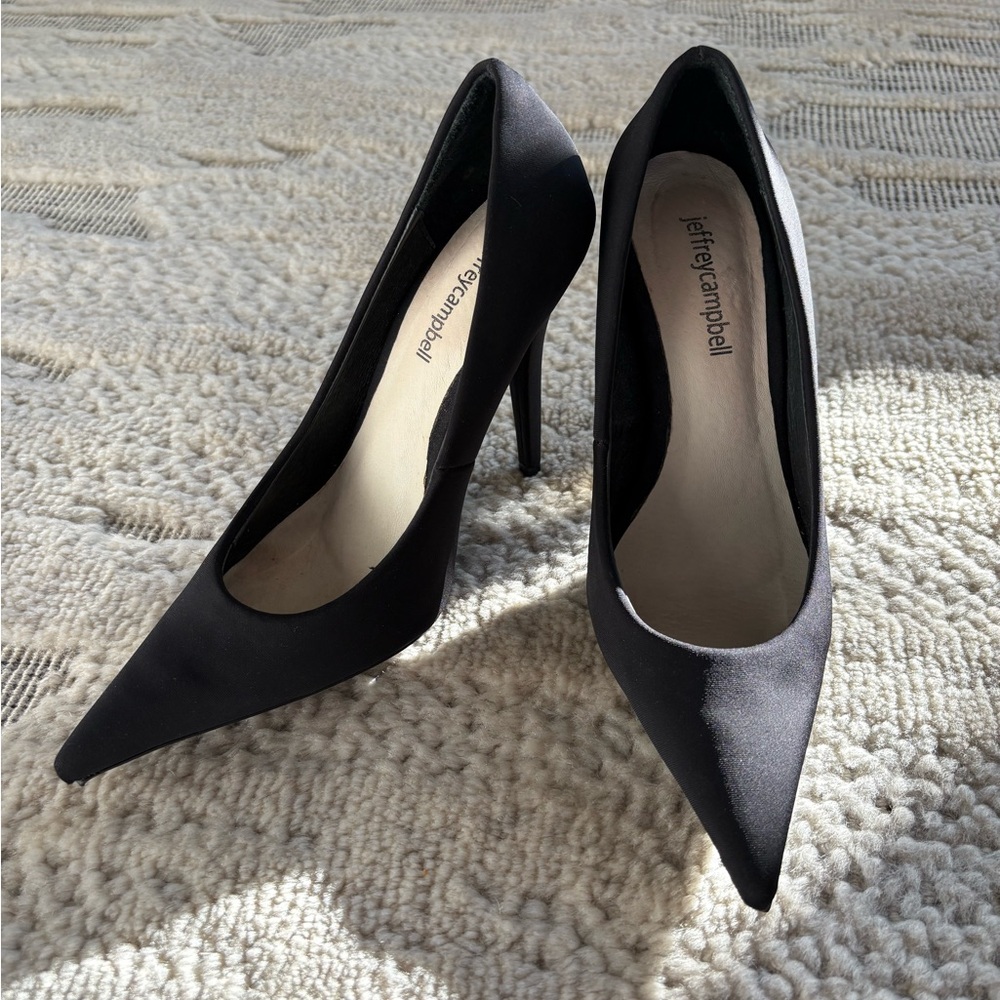 Jeffrey Campbell Sleek Black Pointy Toe Pumps Heels, Size 7
